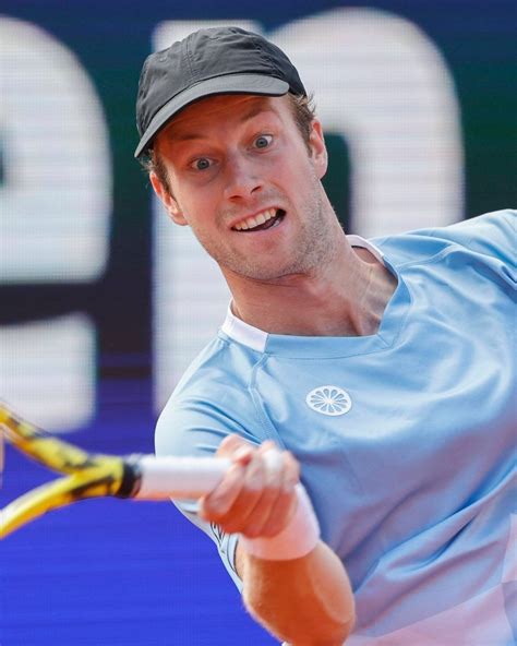 Bio, results, ranking and statistics of Botic Van De Zandschulp, a tennis player from Netherlands competing on the ATP international tennis tour.